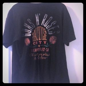 Perfectly aged guns and roses shirt